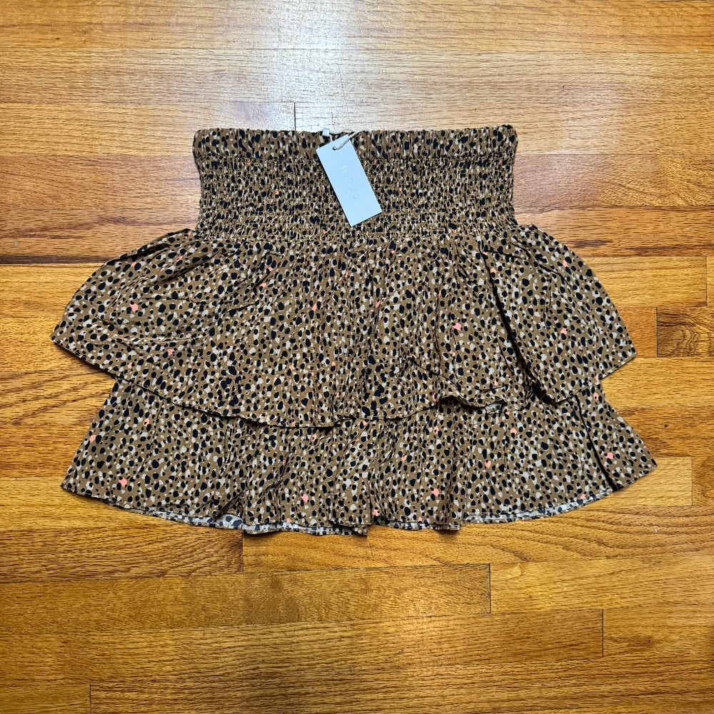 NWT Smocked Waist Tiered animal print mini skirt sz M